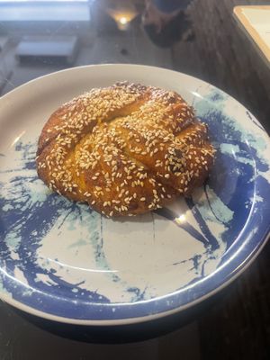 Pyszna bułeczka z pomarańczowym dżemem   at Złoty Osioł  in Katowice