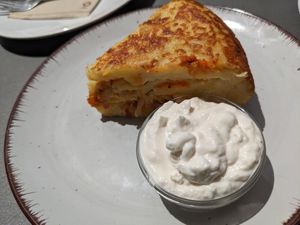 Tortilla "cheddar" at Rúkula Vegan Food in Malaga