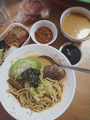 Handmade YTF with laksa noodles at Ji Xiang Vegetarian Handmade Yong Tau Foo - 吉祥手工素酿豆腐 in Northeast Singapore