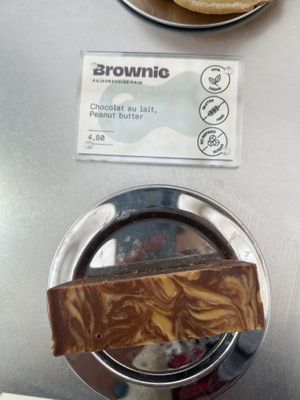 Brownie   at Buddy Buddy in Paris