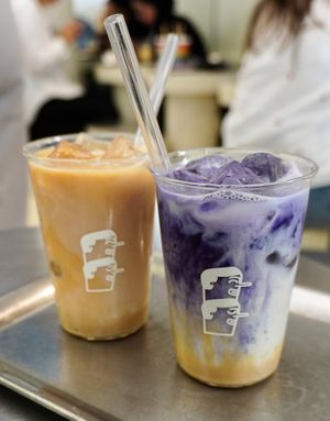 Dream Buddy + Rooibos Mylk Tea at Buddy Buddy in Paris