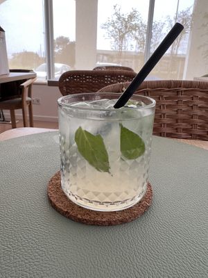 Mojito  at Oásis da Lagoa in Vila Nova De Santo Andre