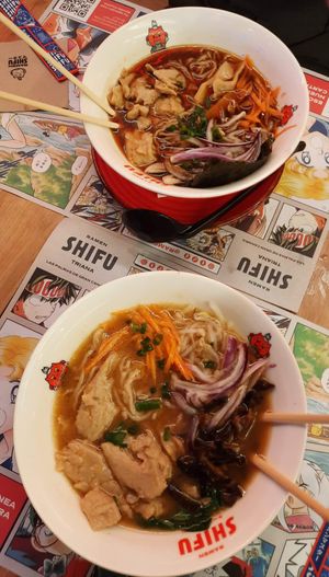 Miso pinattsu ramen y Yasai shoyu ramen at Ramen Shifu - Triana in Gran Canaria