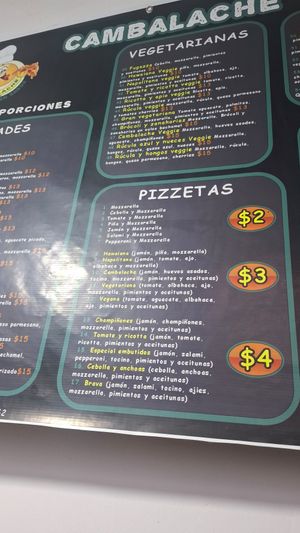 Vegetarianas & Pizzetas at Cambalache Pizza Para Llevar in Puerto Lopez