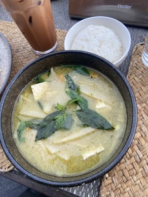 Green curry  at Buddha's Belly Itaewon  in Seoul