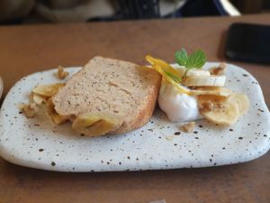 Banana cake #Veganuary at Cafe Gallery Sun 燦 in Kyoto