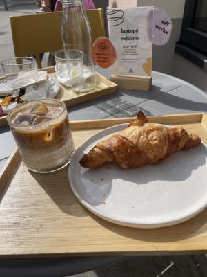   at Café "das Goldstück" in Vienna