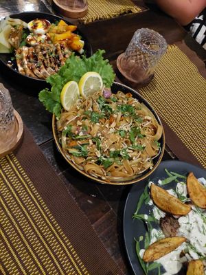 Tofu steak and pad thai at Herbs Guest House in Moalboal