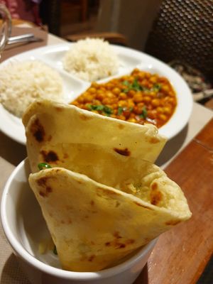 PUNJABI CHANA MASALA

| KNOBLAUCH & CHILLY PARADE at Buddha Soul in Venice