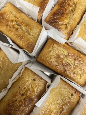 Lemon Pound Cakes   at Nom Nom Craft Bakery in Mallorca