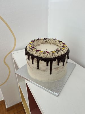 XL Layered Cake: serves 40-45 people. Custom made: Chocolate sponge cake, vanilla cream, lemon curd!   at Nom Nom Craft Bakery in Mallorca