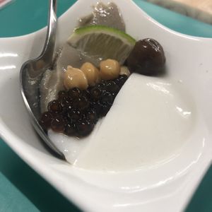 Almond tofu at Pu Yuan Su Shi Shu Guo Wu in Tainan