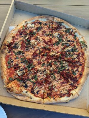 Nona - vegan! Vegan cheese is available but not listed on the menu! Ask and you shall receive. at Hot Tomato Pizza in Fruita