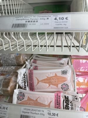   at Heng Long Asia Supermarkt in Cologne