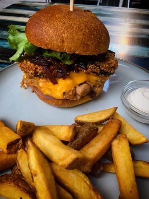 Pulled Jackfruit Burger at Manipura in Tenerife