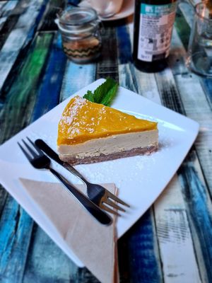 Mango cashewcake at Manipura in Tenerife