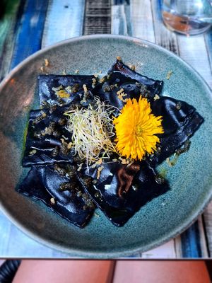 Black ravioli with pumpkin at Manipura in Tenerife