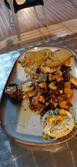 Seitan Stack at Manipura in Tenerife