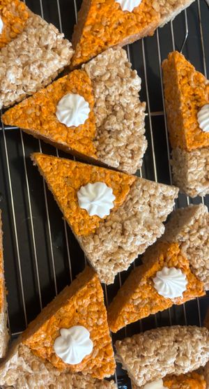 Gf pumpkin spice rice crispy treats at Vampy Vegan in Bedford