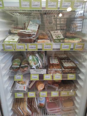 Fridge at Quintal Bioshop in Porto