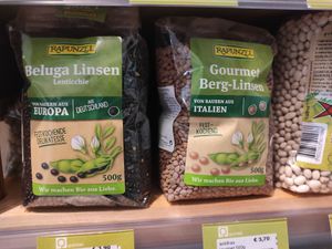 Lentilhas at Quintal Bioshop in Porto