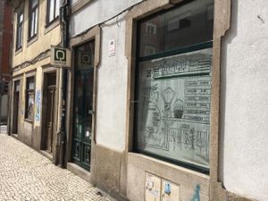 outside  at Quintal Bioshop in Porto