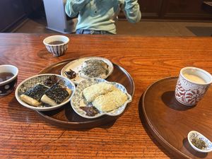Movhis  at Amazake Chaya  in Hakone