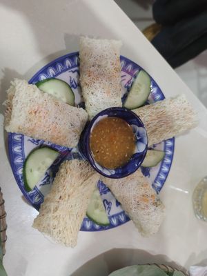 Fried spring rolls with peanut sauce at Maison Trang Restaurant in Hue