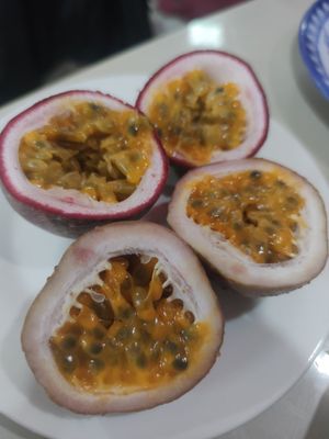 Free passion fruit at Maison Trang Restaurant in Hue