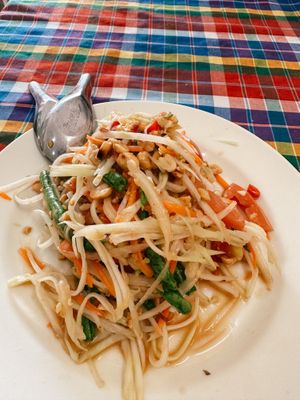 Cooking class: Papaya salad  at On's Thai Isaan in Kanchanaburi