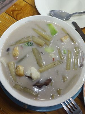 Sai Bua! A very delicious dish with tamarind at On's Thai Isaan in Kanchanaburi