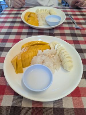 Mango sticky rice & banana at On's Thai Isaan in Kanchanaburi