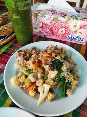 Veggie stir-fried rice at On's Thai Isaan in Kanchanaburi