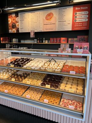 Theke  at Brammibal's Donuts - Jungfernstieg in Hamburg