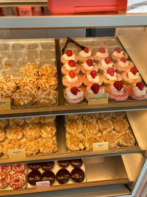  at Brammibal's Donuts - Jungfernstieg in Hamburg