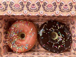 Strawberry Sprinkles and Choc Sprinkles  at Brammibal's Donuts - Jungfernstieg in Hamburg