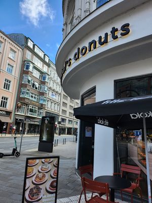  at Brammibal's Donuts - Jungfernstieg in Hamburg