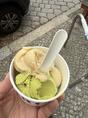   at  Rosa Canina Ice Cream– Raumerstraße in Berlin