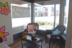 inside patio set at Big Acai Bowl in Fairfield