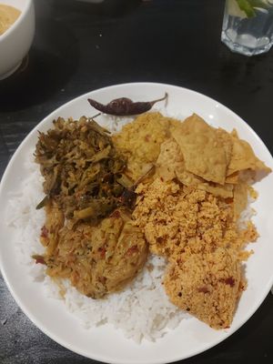 Rice and curry set (takeaway) at Manel Lanka in Bangkok