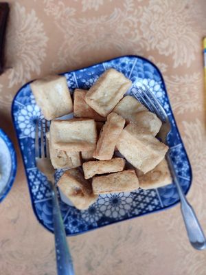 Tofu fries at Six Friends Restaurant in Thakhek