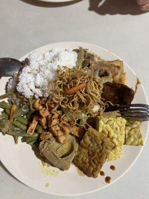 Buffet food  at Warung Rezeki in 