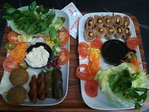 Mix plate at Çiğköftem in Budapest