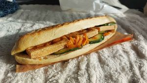  at Ken Bubble in Marseille