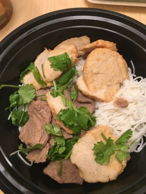 Pho before broth at Vinh Loi Tofu in Reseda