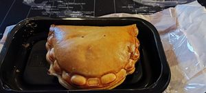 Empanada Verdura (warm and vegan) at Coop in Wattwil