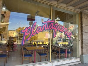 Curb appeall  at Plantaqueria in San Antonio