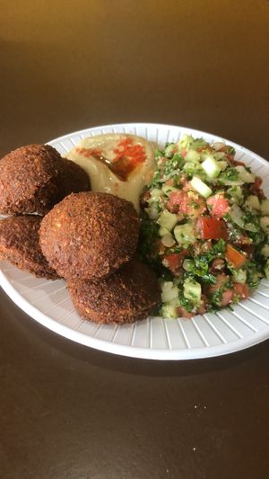 mixed plate at Comida Arabe Elia Esber in El Calafate