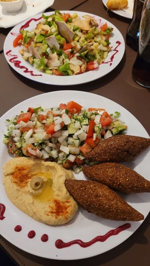 Vegan plate and Fatoush Salad at Comida Arabe Elia Esber in El Calafate