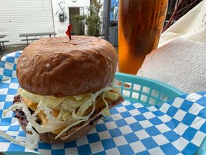 Bacon smash burger with a beer from the brewery next doorr #Veganuary at Speed-o Cappuccino in Portland
